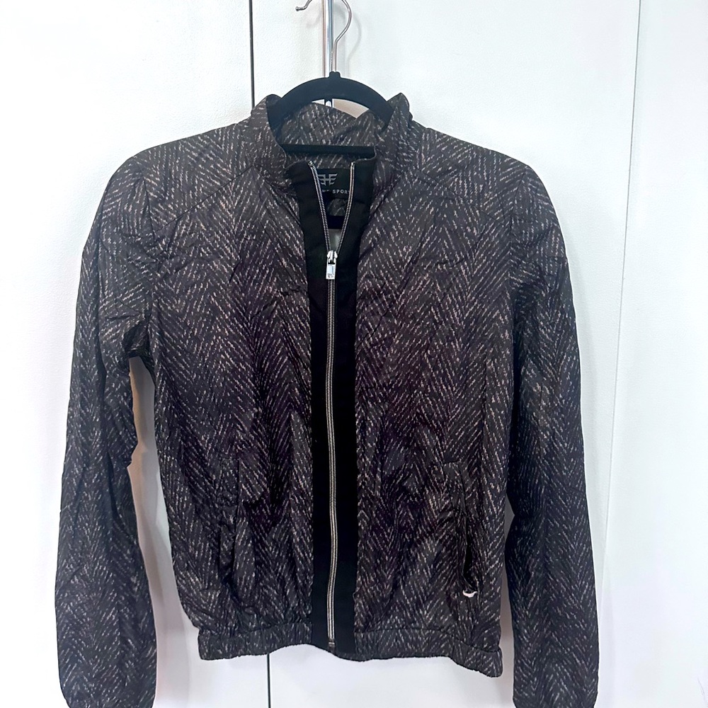 Heroine Sport Windbreaker Glide Jacket